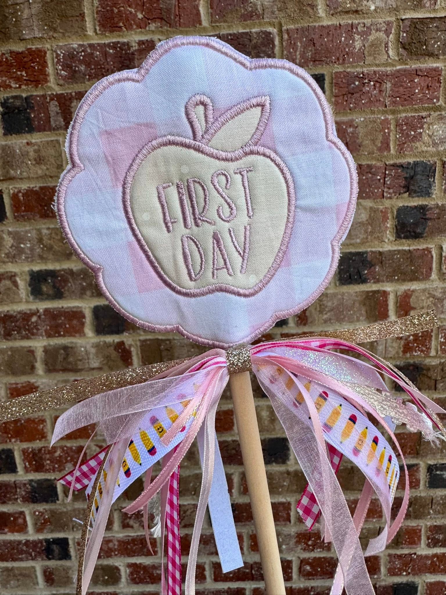 First Day of School Round Wand