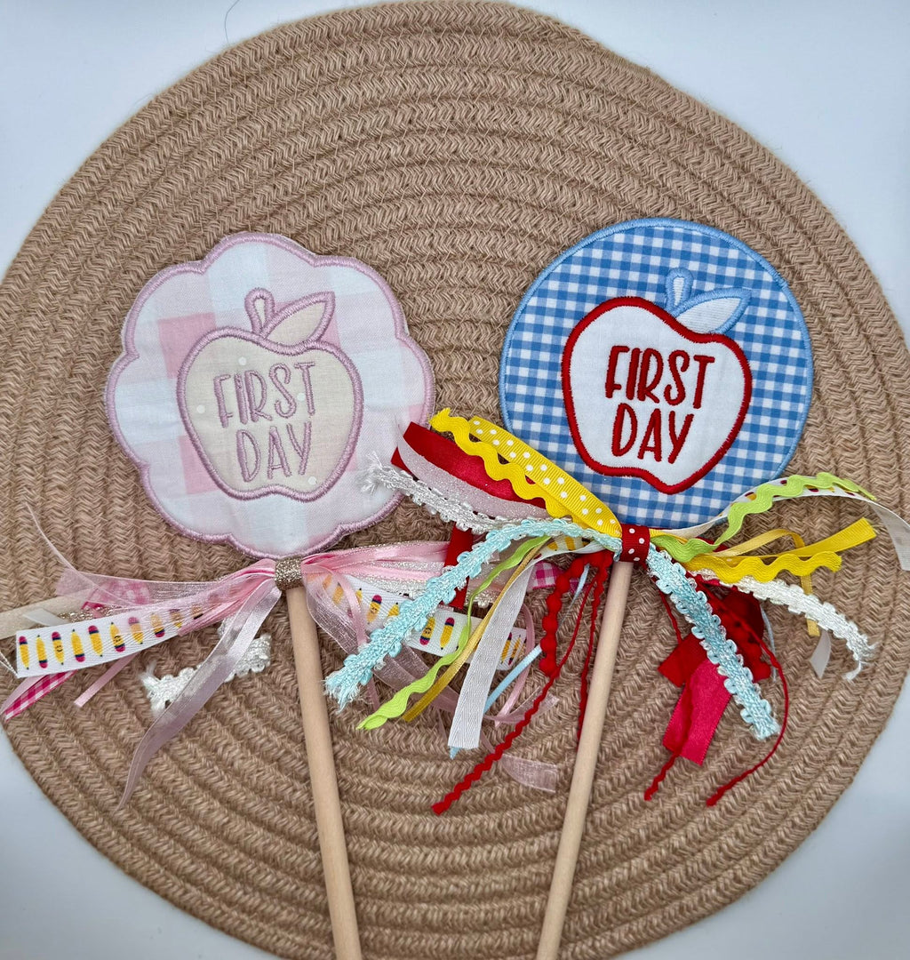 First Day of School Round Wand